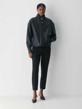 Aritzia Black Cropped Ankle Pants